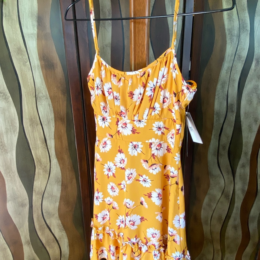 NWT City Studio Mustard Yellow Floral Mini Sundress, size 3 Junior